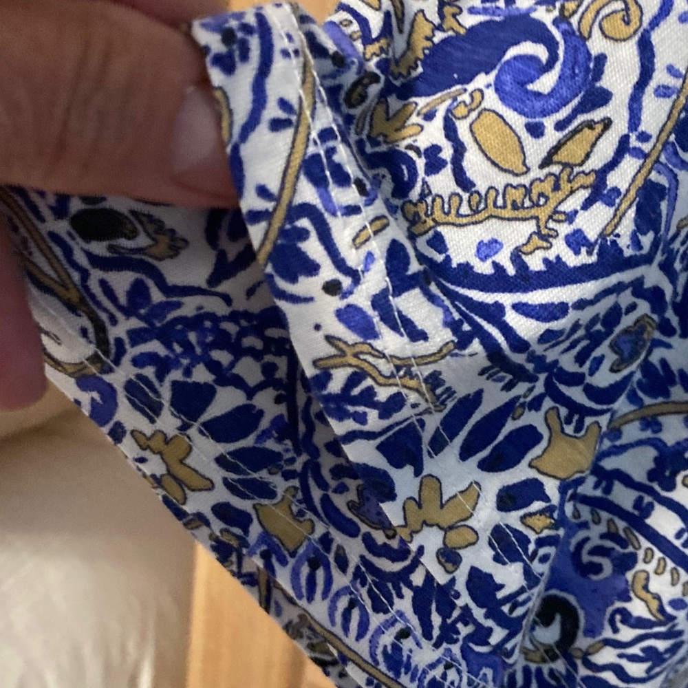 Rafaella Women's Blue and Gold Paisley V-neck Knit Top Blouse short sleeve - Picture 3 of 5